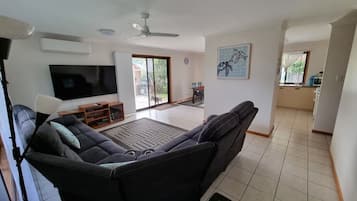 Smart TV, DVD player, books