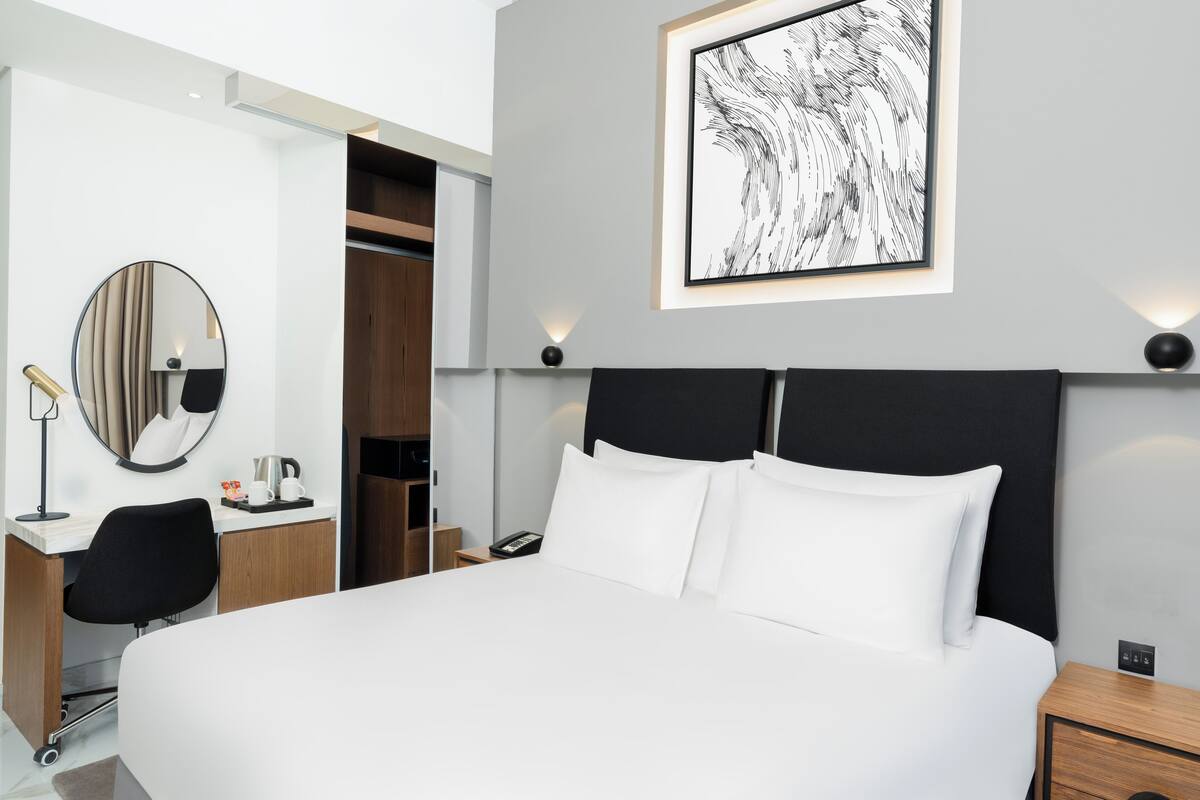 Minibar, in-room safe, desk, blackout curtains