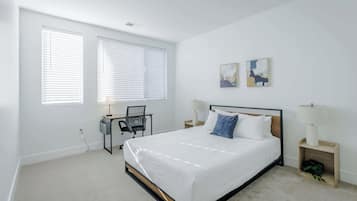 2 bedrooms, desk, iron/ironing board, WiFi