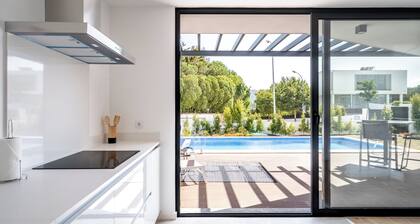 Hazel Orange Villa, Sintra, Lisbon