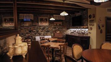 Inbegriffenes Frühstücksbuffet am Wochenende