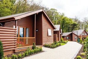 Stuga Premier - 2 sovrum | Skrivbord, strykjärn/strykbräda och gratis wi-fi