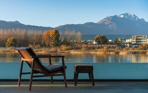 Double Room, Non Smoking, Lake View | Free WiFi - Bantang White House (Lijiang)