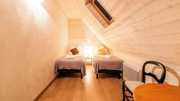 4 chambres, fer et planche Ă repasser, lit parapluie, Wi-Fi