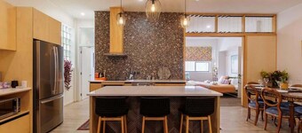 Inn Tutanekai | Central City 3Bed 2Bath Apartment