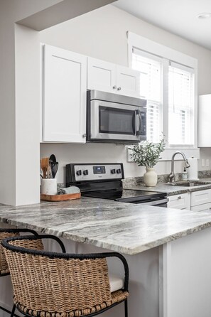 Fridge, microwave, oven, stovetop - Sapphire Retreat! Dedicated Workspace + Private Parking (Indianapolis)
