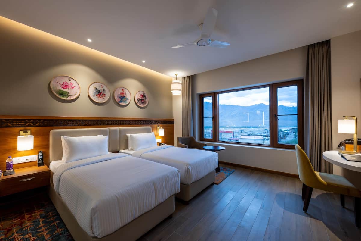 Premier kamer, uitzicht op vallei | Lakens van Egyptisch katoen, luxe beddengoed, een minibar