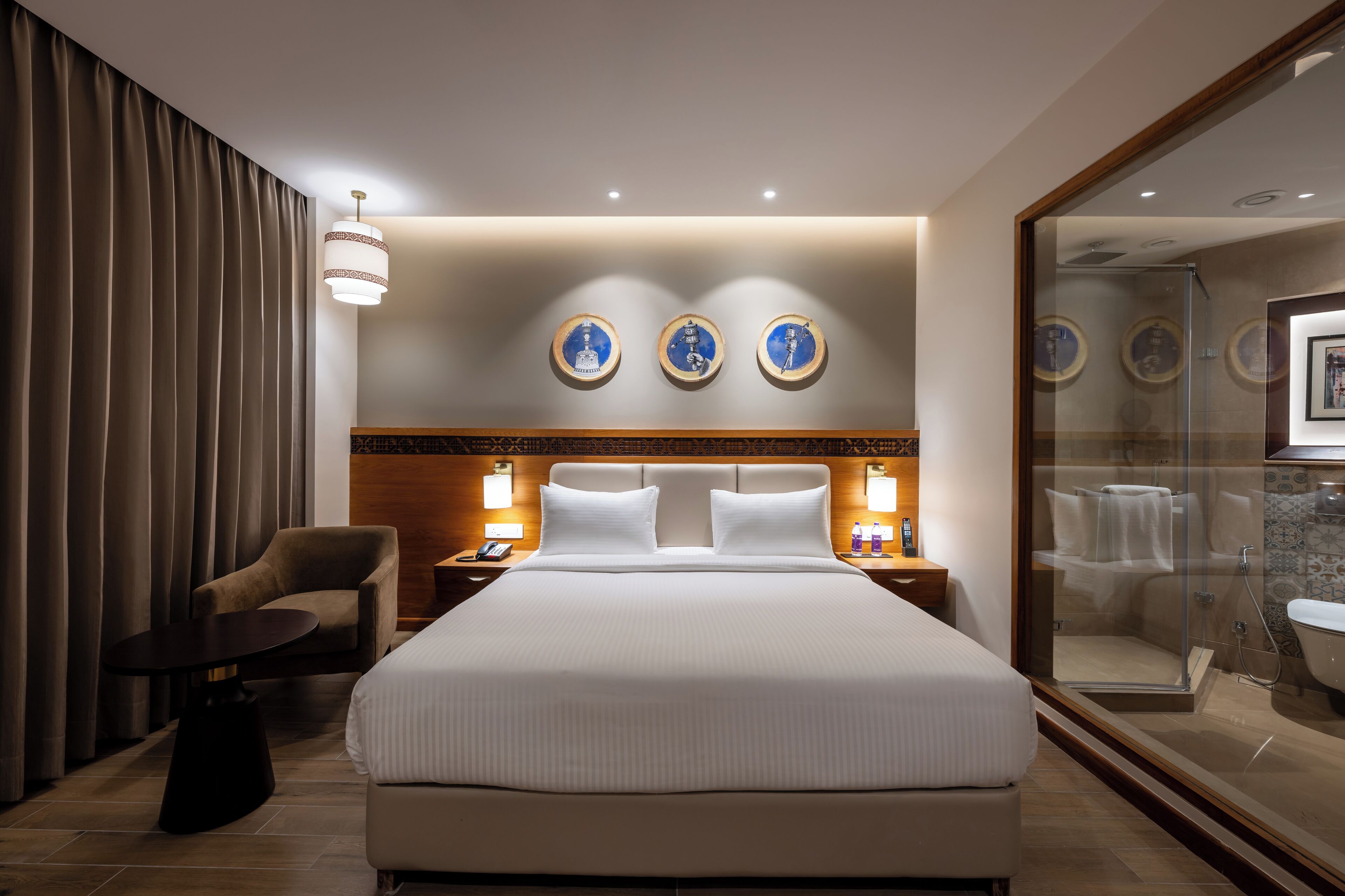 Classic Room, 1 King Bed, Non Smoking | Egyptian cotton sheets, premium bedding, down comforters, minibar