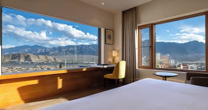 Charmwood Hotel