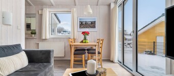 Escape to the mountains: Cozy cottage with panoramic views!