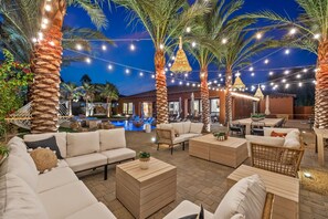 Exterior - Luxe Villa Tulum in Indio (Indio)