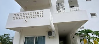 Fumba Town Tausi Apartments