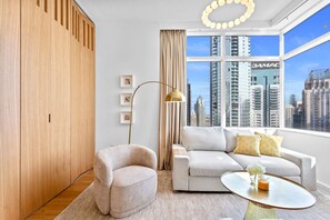 TV - Upgraded 1 bedroom in the heart of Dubai Marina (Dubai)