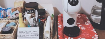 Desayuno continental gratuito y diario