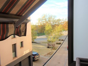 Interior - Spacieux Appart à 200m de la Plage de Roses - Terrasse BBQ, Parking Gratuit, 8 pers (Roses)