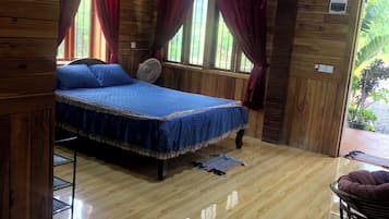 2 quartos, escrivaninha, Wi-Fi, roupa de cama