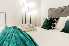 Apartment | 1 bedroom, iron/ironing board