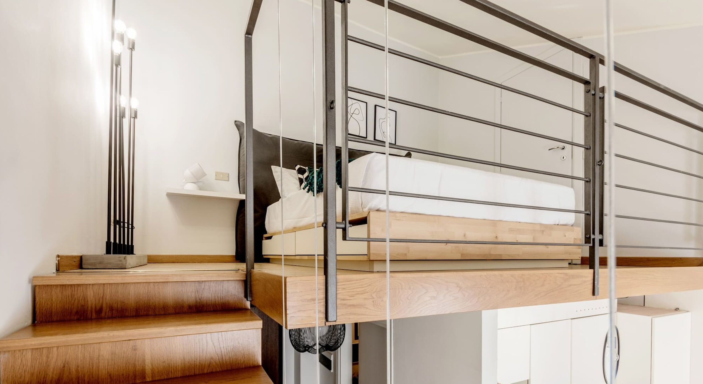 Apartamento | 1 dormitorio y tabla de planchar con plancha