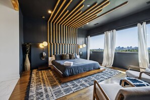 4 chambres, fer et planche à repasser, Wi-Fi, draps fournis