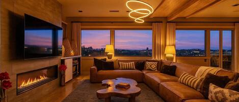 Fernseher, Kamin, Arbeitsbereiche