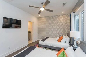 4 bedrooms, iron/ironing board, WiFi, bed sheets - NEW Stylish & Spacious Apt! East Nashville Getaway (Nashville)