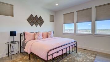 3 habitaciones, tabla de planchar con plancha, cuna de viaje y wifi