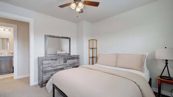 3 Schlafzimmer, Bügeleisen/Bügelbrett, WLAN, Bettwäsche