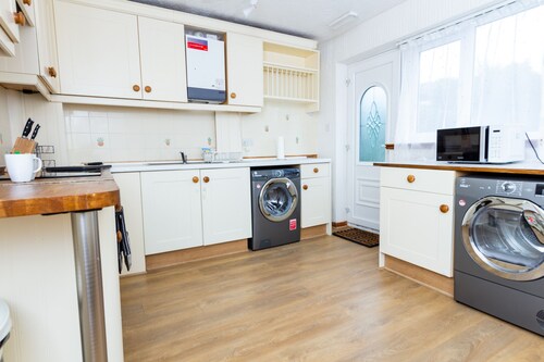 Charming 3BR House - Perfect for Group Stays