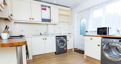 Charming 3BR House - Perfect for Group Stays