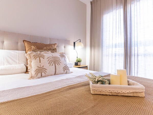 4 bedrooms, iron/ironing board, travel cot, WiFi