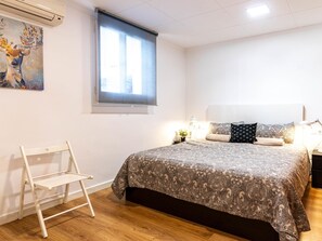 2 chambres, fer et planche à repasser, accès Internet, draps fournis