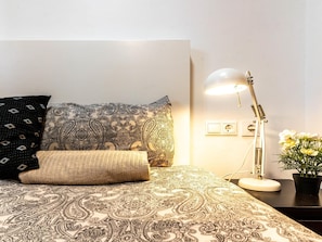 2 bedrooms, iron/ironing board, internet, bed sheets - Magníficent apartment in Camp Nou (Barcelona)