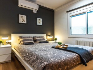 1 bedroom, iron/ironing board, internet, bed sheets