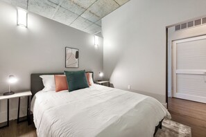 Desk, iron/ironing board, travel crib, free WiFi