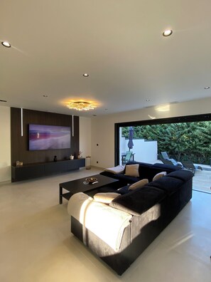 Smart TV