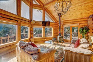 Smart-tv en een open haard