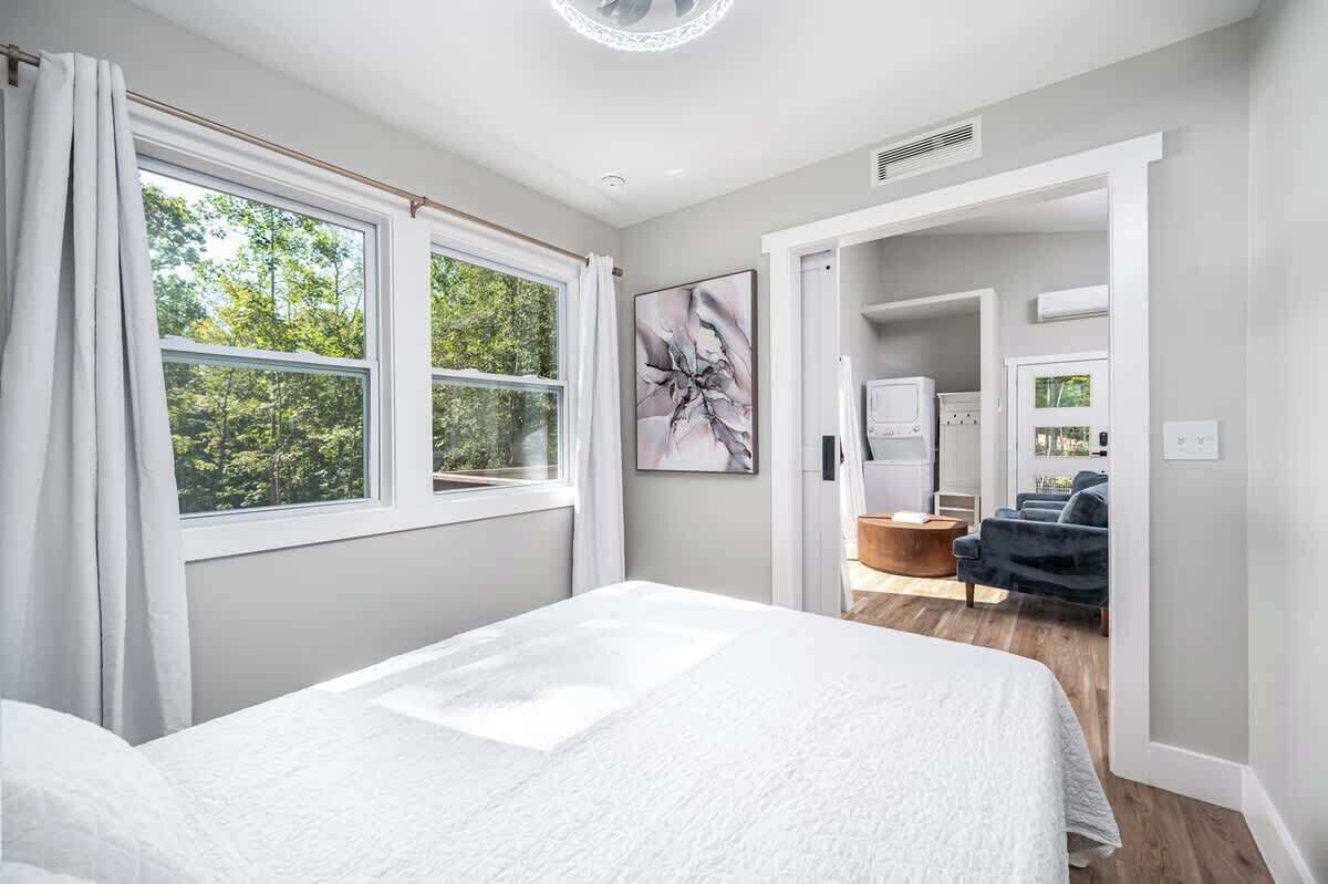 4 bedrooms, WiFi, bed sheets