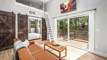 4 bedrooms, WiFi, bed sheets