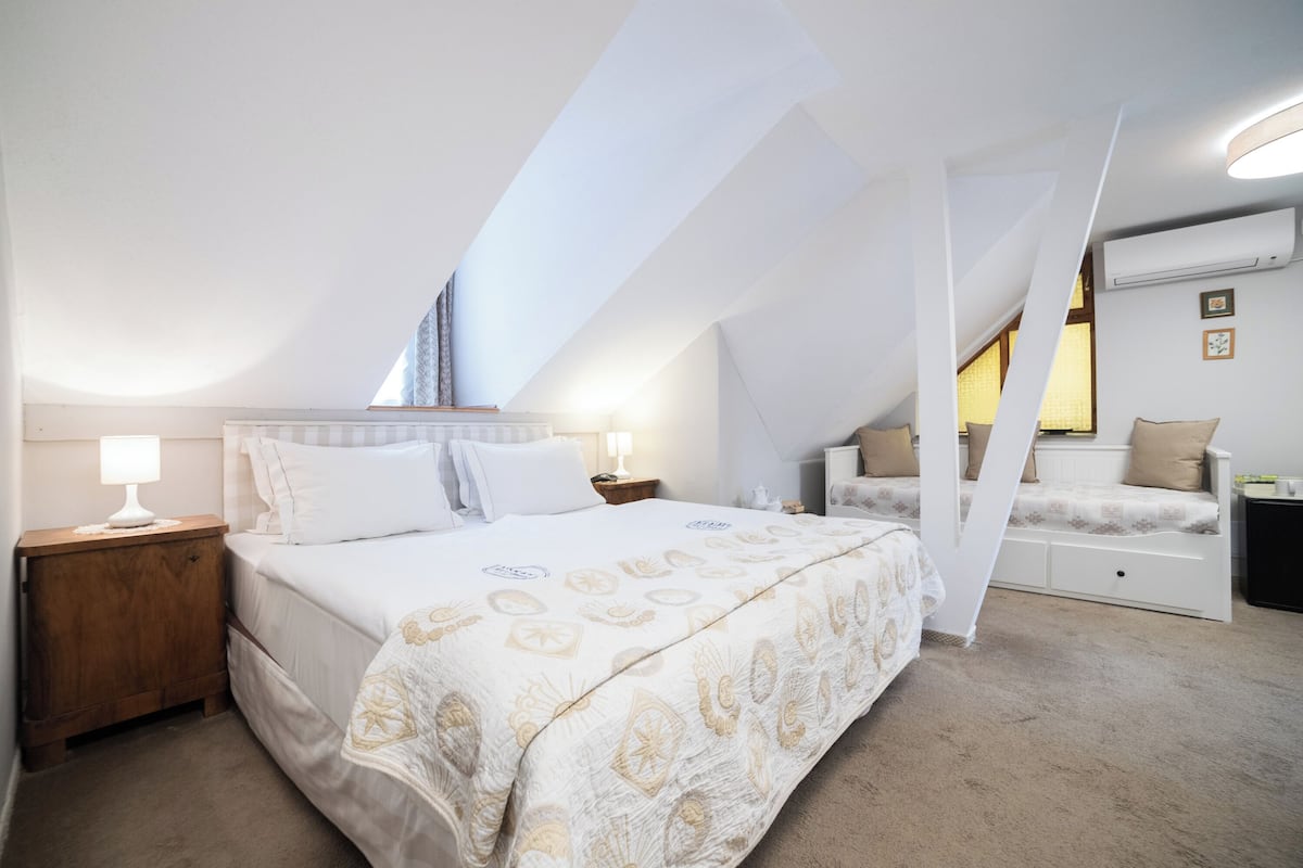 Superior-Dreibettzimmer | Kostenloses WLAN, Bettwäsche