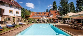 Nomád Hotel & Glamping