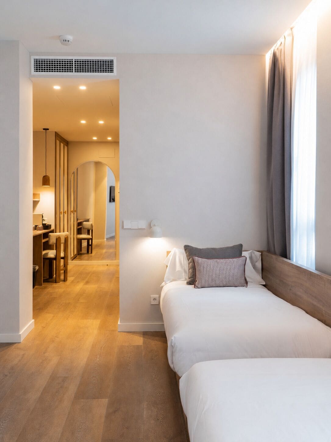 Comfort Quadruple Room | Egyptian cotton sheets, premium bedding, down comforters, minibar