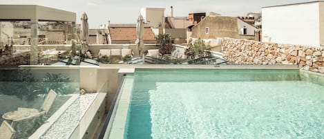 Outdoor pool, pool loungers
