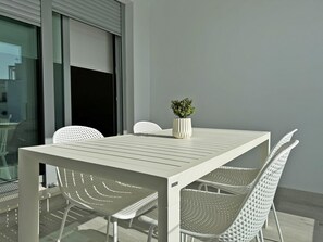 Outdoor dining - Apartamento La Almadraba - Ole Solutions (Conil de la Frontera)