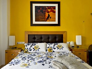 2 habitaciones, tabla de planchar con plancha y wifi gratis 