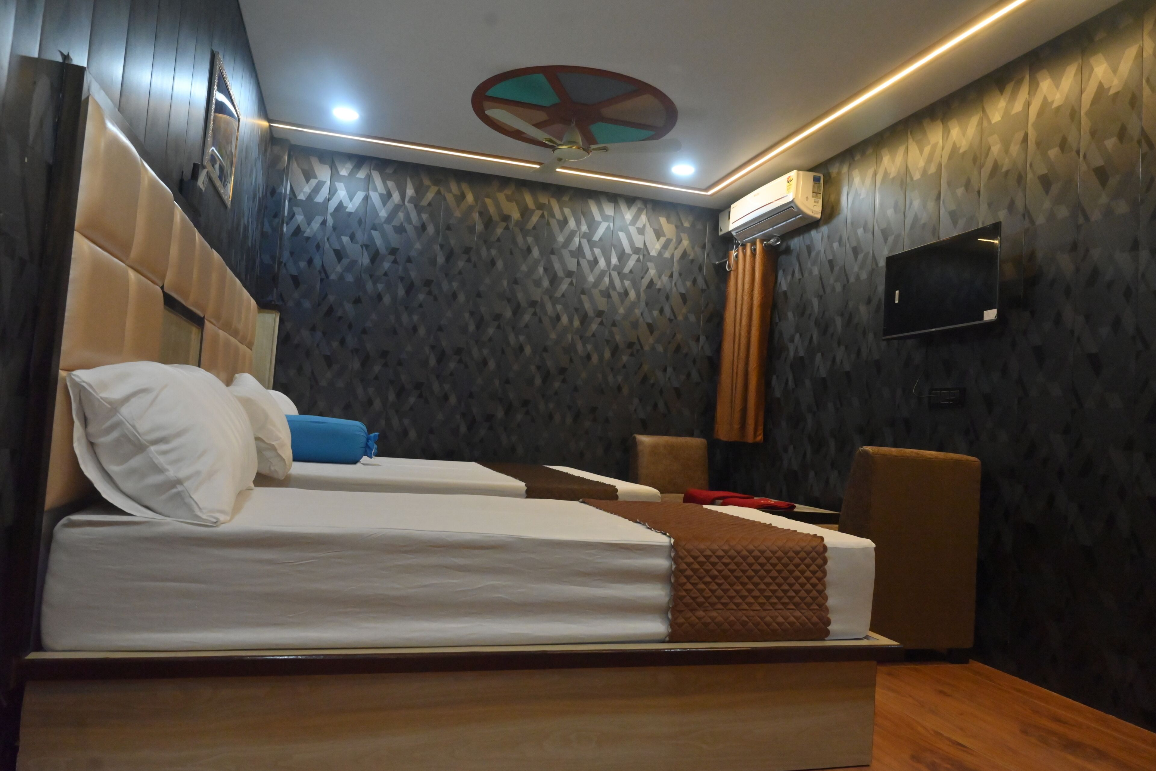 Matelas mémoire de forme, draps fournis