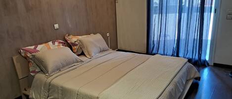 2 chambres, accès au Wi-Fi (inclus), literie fournie