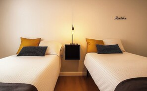 3 bedrooms, desk, iron/ironing board, travel crib