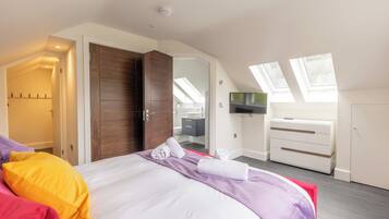 Deluxe Cottage | 2 bedrooms, premium bedding, free WiFi, bed sheets