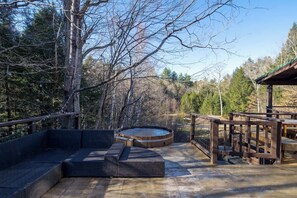 Bain à remous extérieur