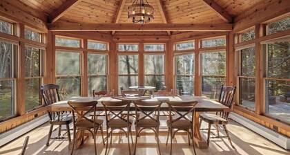 The Dover Hideaway | Hot Tub & Close to Mt. Snow